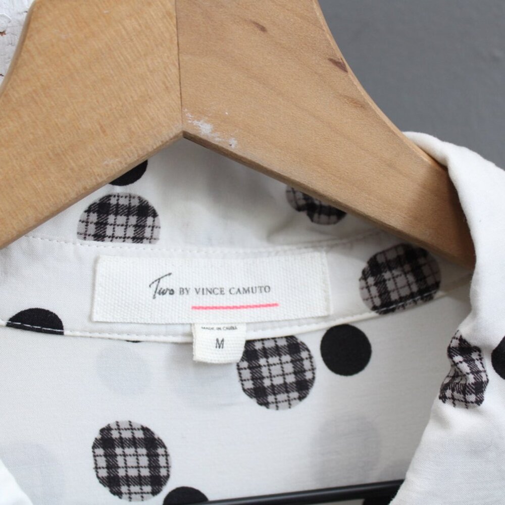 Vince Camuto Women’s White Black Polka-Dot Plaid Button-Up Shirt Size Medium - Picture 3 of 4